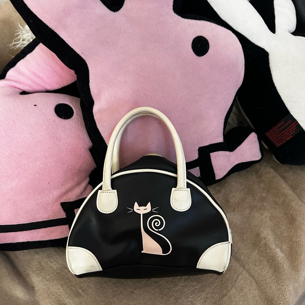 Chic Black and Cream Cat Design Handbag
